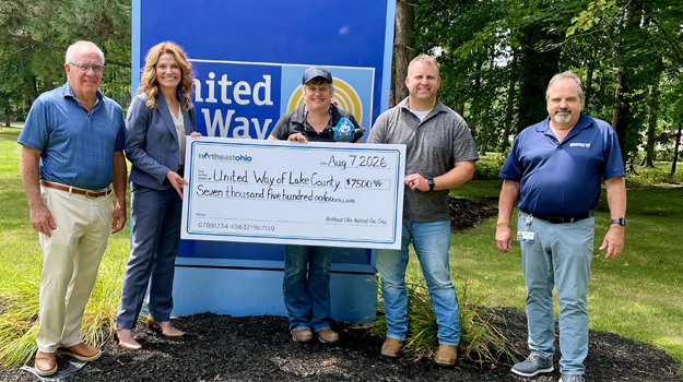 NEO & Rick Sommers Check Presentation photo_8.7.26